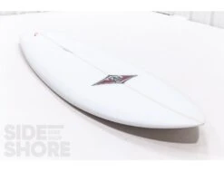 Tiburon - Clear - 5'6 X 21 3/8" X 2 9/16" - 34.4 L - Twin - Futures -F-One Soldes Boutique tiburon clear 56 x 21 38 x 2 916 344 l twin futures bear surfboards 3