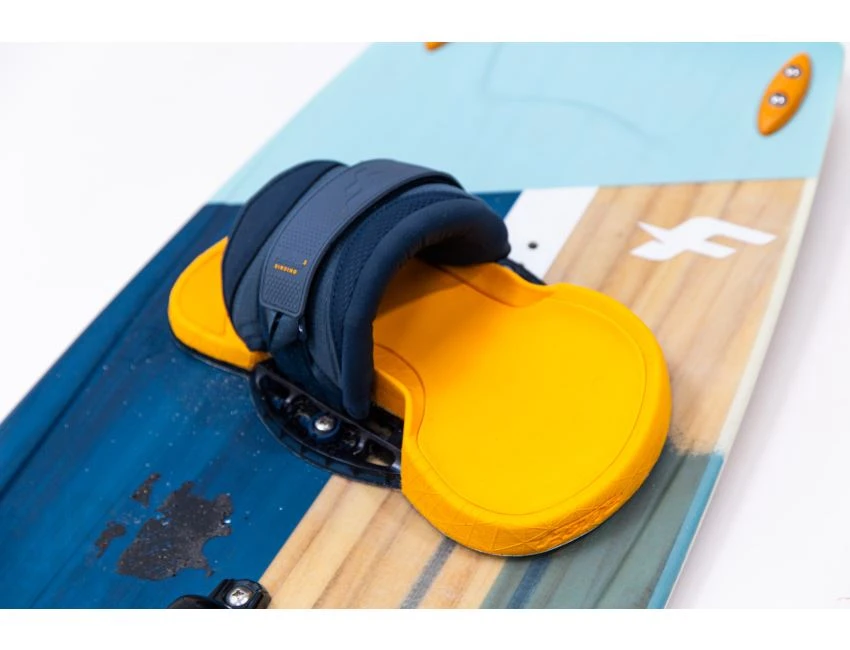 F-One Trax 136 X 40.5 - Complète 8 F-One Trax 136 X 40.5 - Complète – Image 8